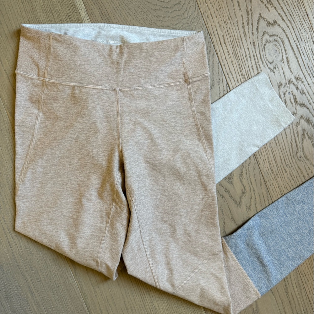 Outdoor Voices leggings size S, three toned